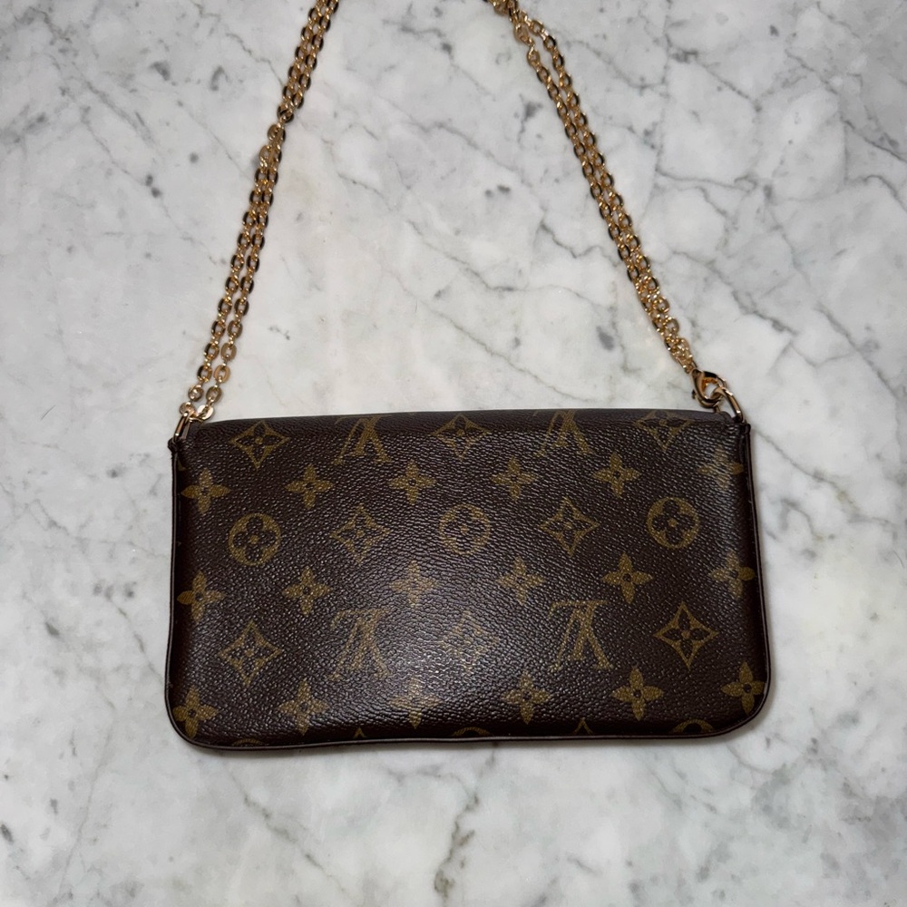 Louis Vuitton Chain Shoulder Bag - Picture 2 of 6